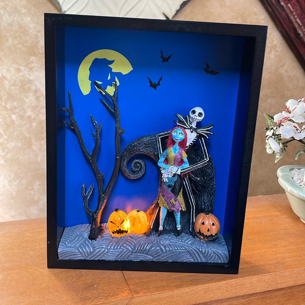 Disney The Nightmare Before Christmas Halloween Light Up Shadow Box